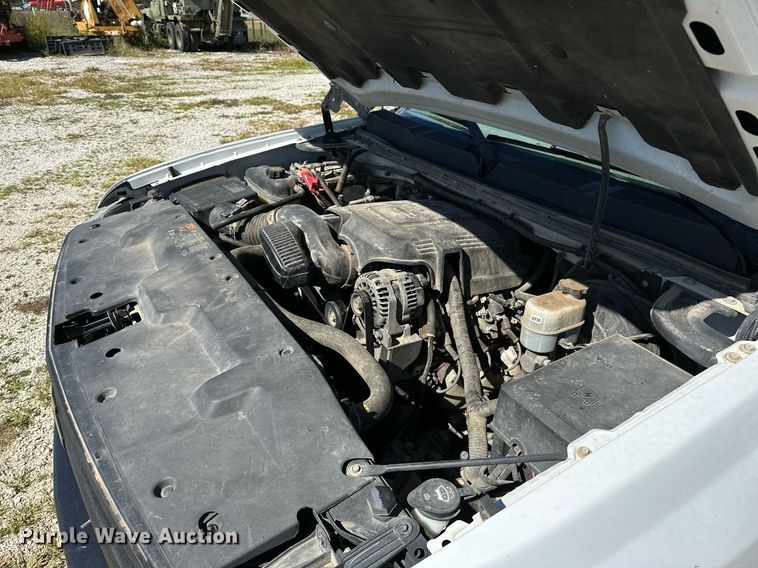 image for item NQ9444 2013 Chevrolet Silverado 1500  Ext. Cab pickup truck