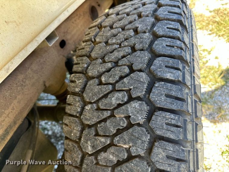 image for item NQ9444 2013 Chevrolet Silverado 1500  Ext. Cab pickup truck