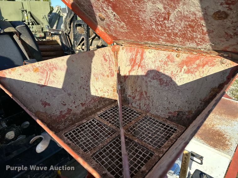 image for item NQ9445 2008 Ditch Witch JT922  directional boring unit