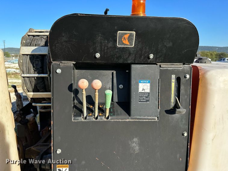 image for item NQ9445 2008 Ditch Witch JT922  directional boring unit