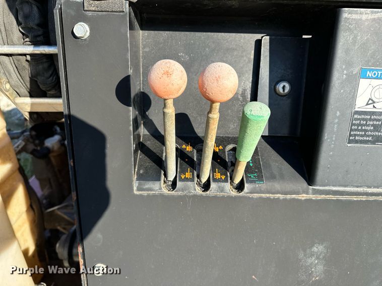 image for item NQ9445 2008 Ditch Witch JT922  directional boring unit