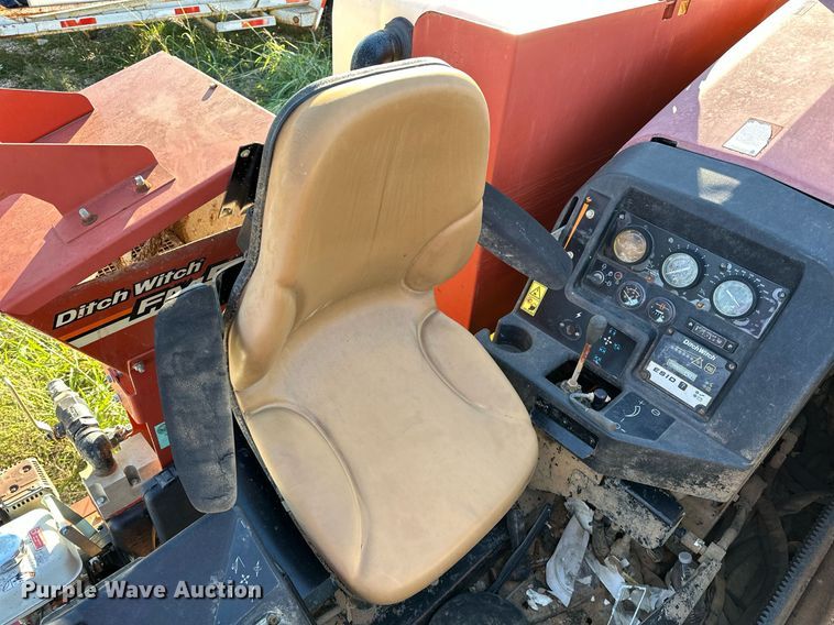 image for item NQ9445 2008 Ditch Witch JT922  directional boring unit