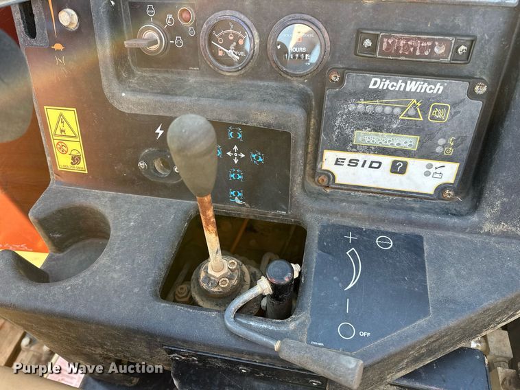 image for item NQ9445 2008 Ditch Witch JT922  directional boring unit