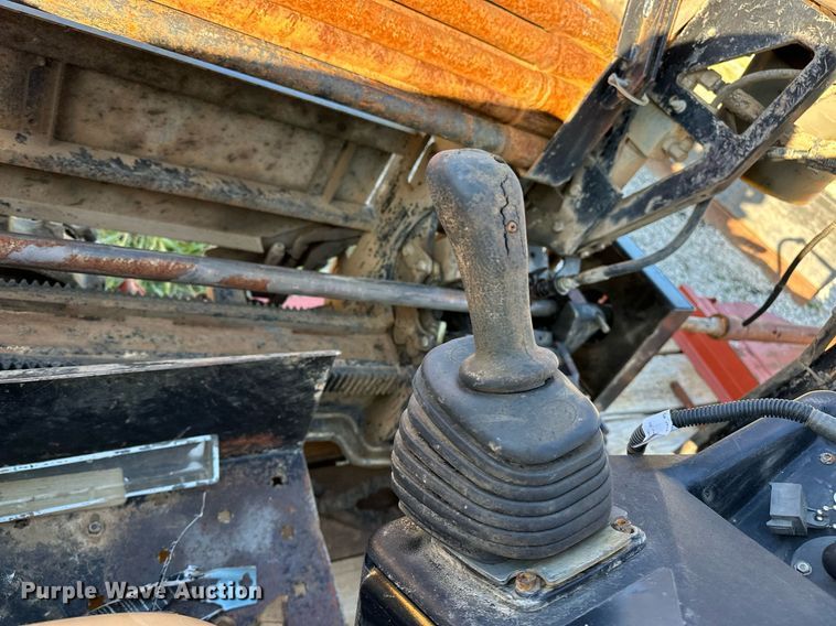 image for item NQ9445 2008 Ditch Witch JT922  directional boring unit