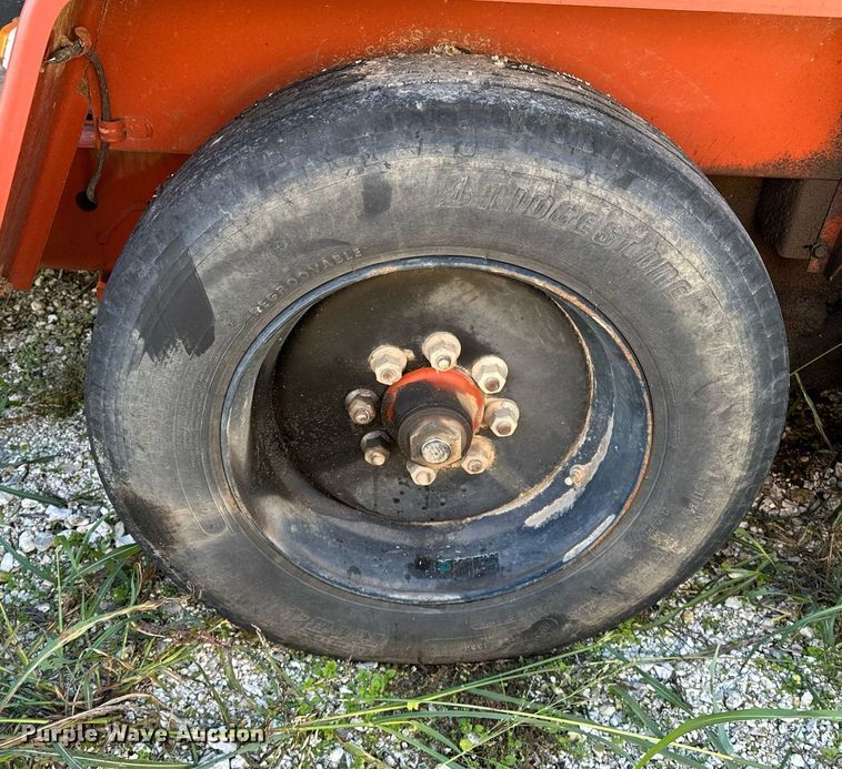 image for item NQ9445 2008 Ditch Witch JT922  directional boring unit