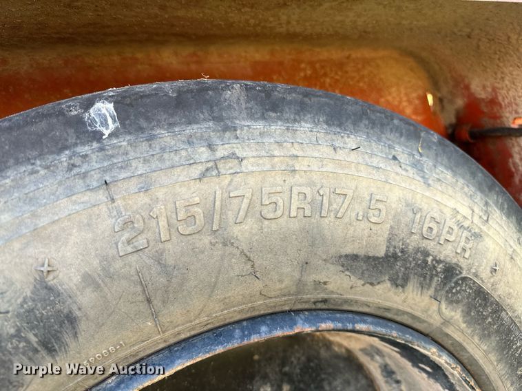 image for item NQ9445 2008 Ditch Witch JT922  directional boring unit