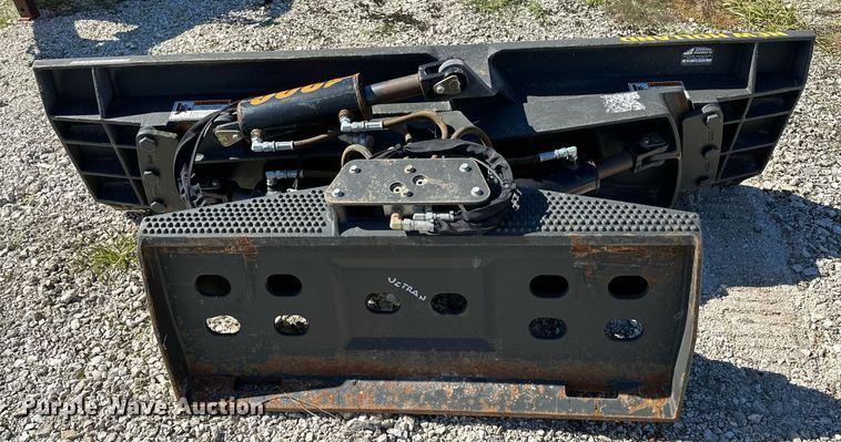 image for item NQ9446 New Holland 1300  skid steer dozer blade