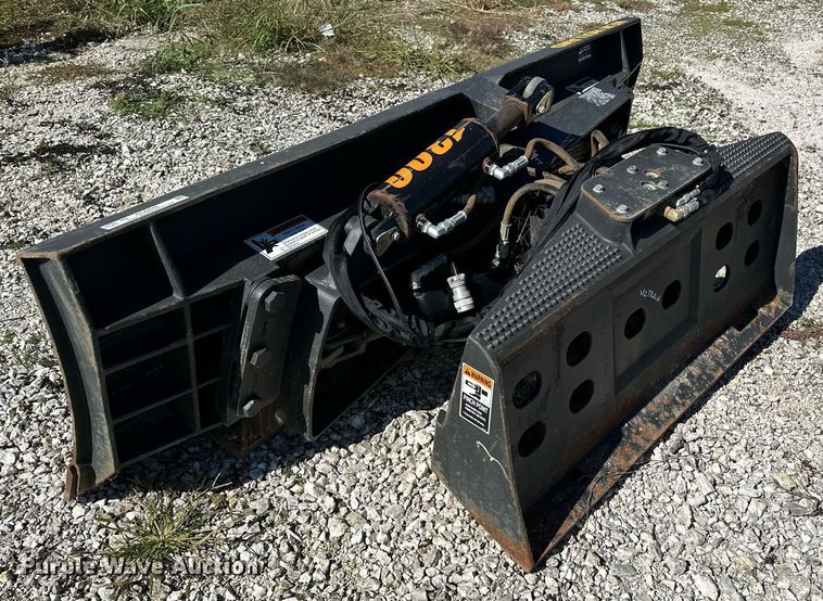 image for item NQ9446 New Holland 1300  skid steer dozer blade