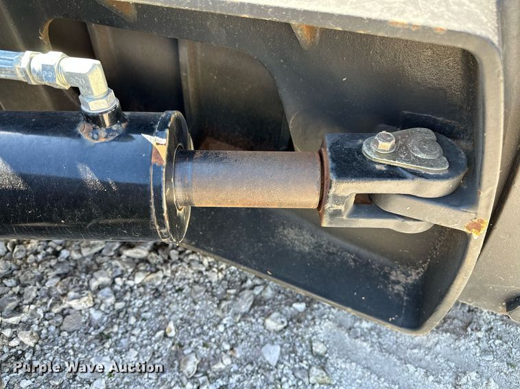 image for item NQ9446 New Holland 1300  skid steer dozer blade