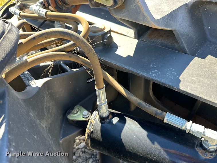 image for item NQ9446 New Holland 1300  skid steer dozer blade