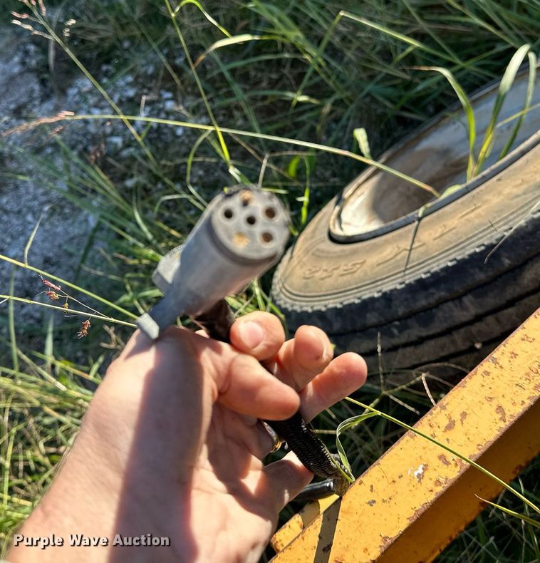 image for item NQ9447 2001 Vermeer E550  vacuum excavator