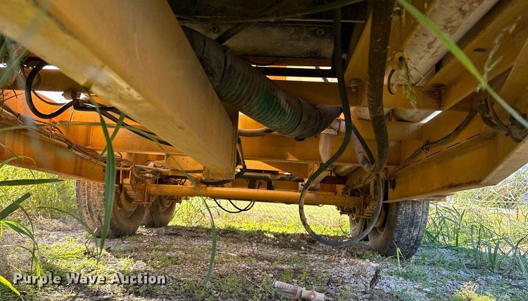 image for item NQ9447 2001 Vermeer E550  vacuum excavator