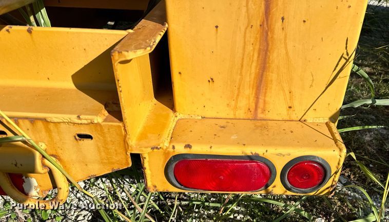 image for item NQ9447 2001 Vermeer E550  vacuum excavator