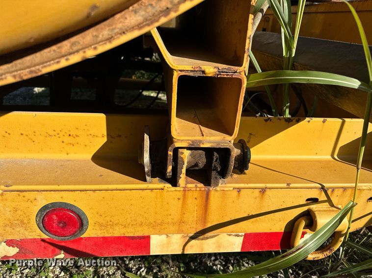 image for item NQ9447 2001 Vermeer E550  vacuum excavator