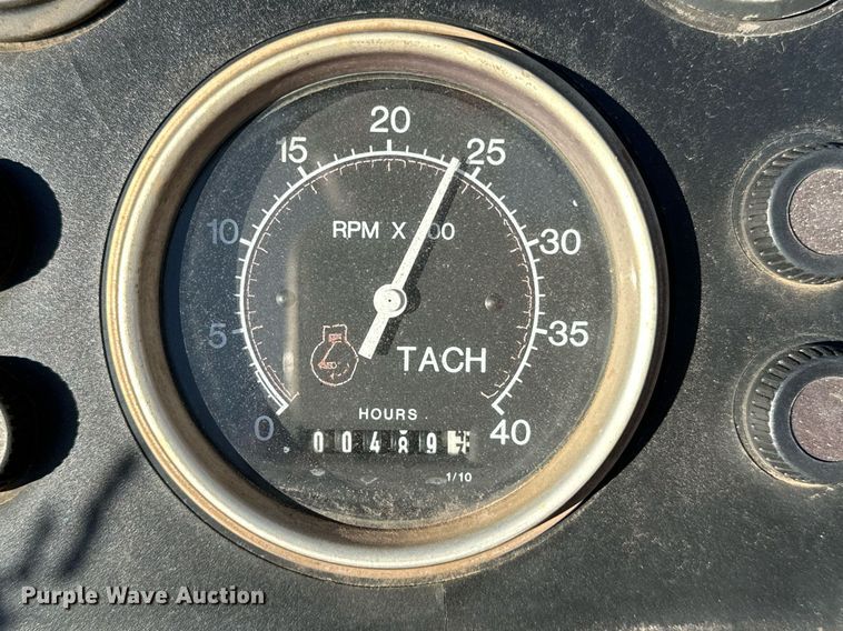 image for item NQ9447 2001 Vermeer E550  vacuum excavator