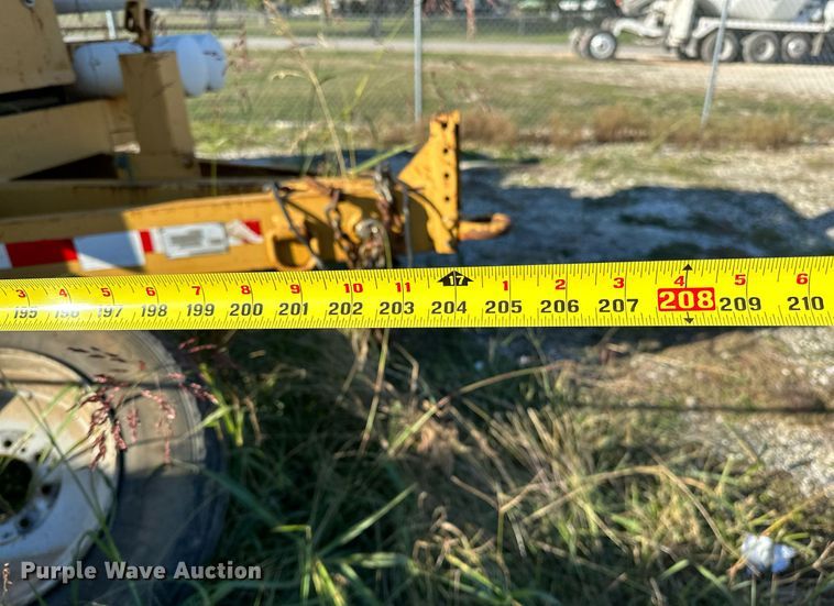 image for item NQ9447 2001 Vermeer E550  vacuum excavator