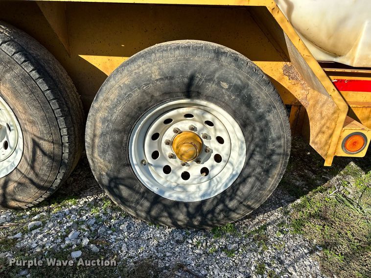 image for item NQ9447 2001 Vermeer E550  vacuum excavator