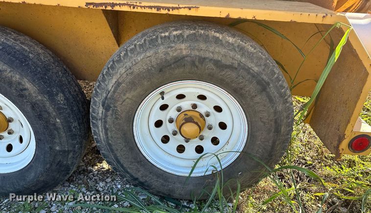 image for item NQ9447 2001 Vermeer E550  vacuum excavator