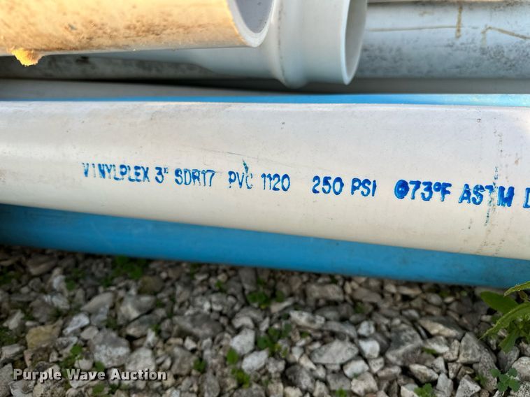image for item NQ9453 Approximately 150 PVC pipes