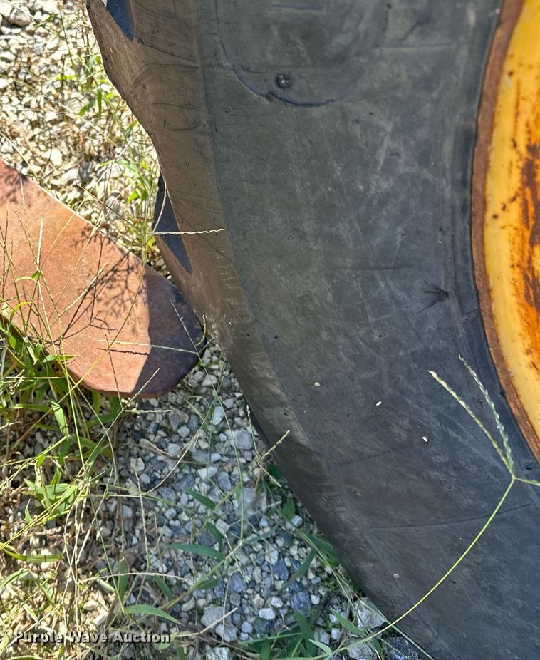 image for item NQ9457 Wheel loader pallet forks