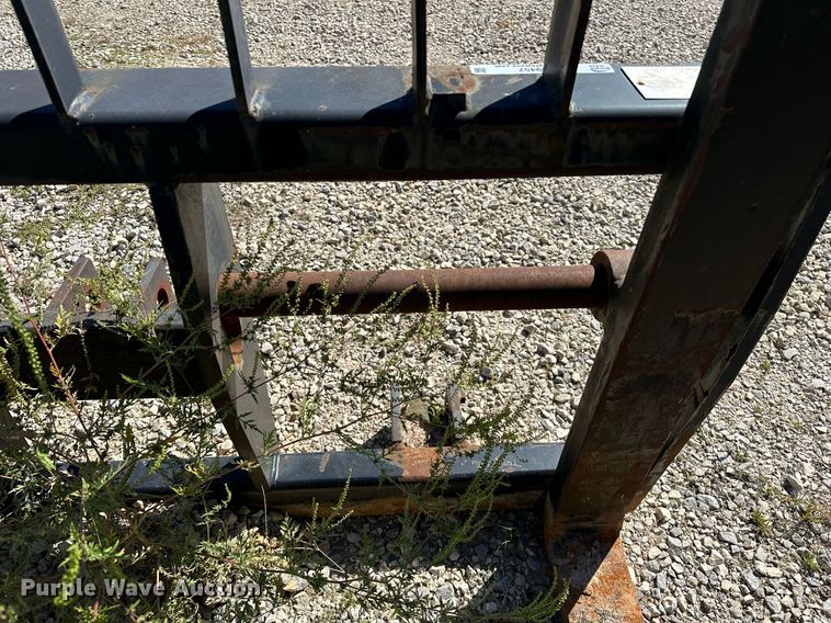 image for item NQ9457 Wheel loader pallet forks