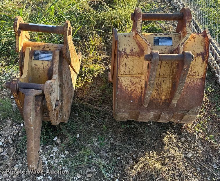image for item NQ9459 (2) backhoe buckets