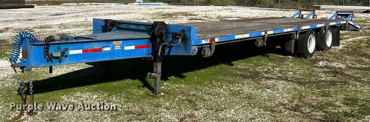 image for item NQ9460 2006 R&R TL641  equipment trailer