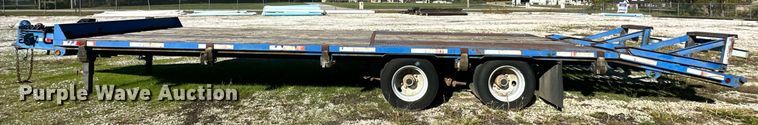image for item NQ9460 2006 R&R TL641  equipment trailer