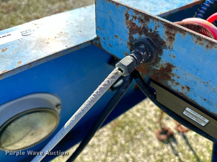 image for item NQ9460 2006 R&R TL641  equipment trailer