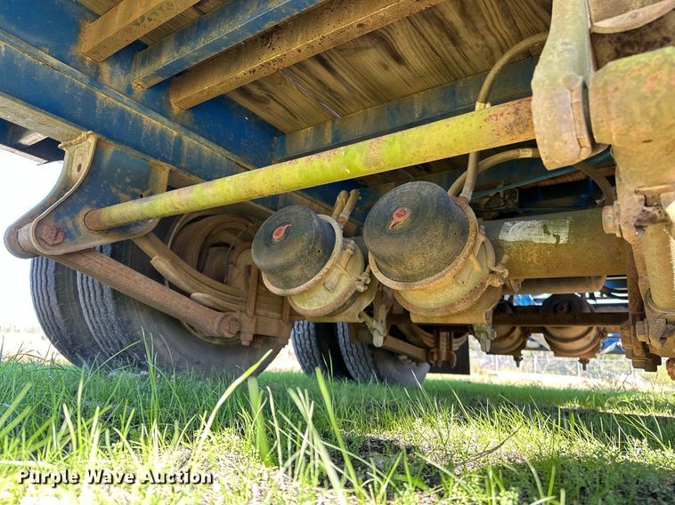 image for item NQ9460 2006 R&R TL641  equipment trailer