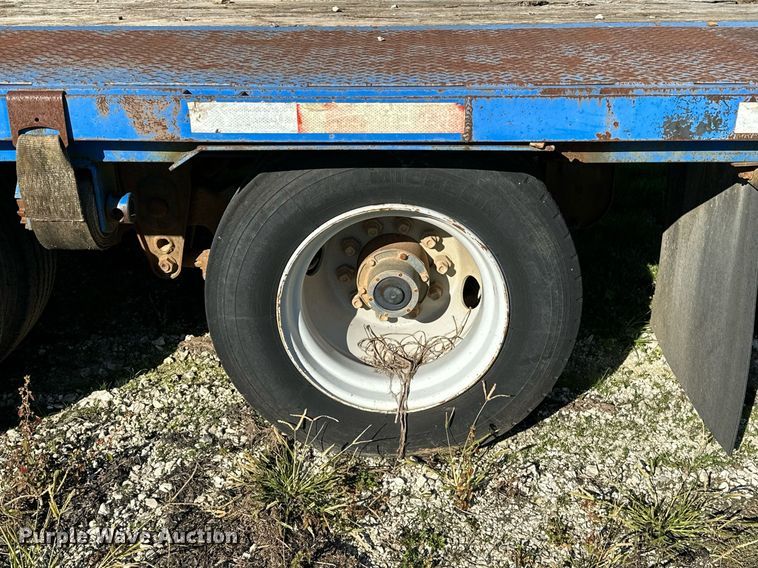 image for item NQ9460 2006 R&R TL641  equipment trailer