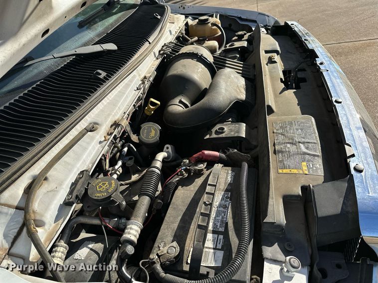 image for item NQ9461 2017 Ford E450  shuttle bus