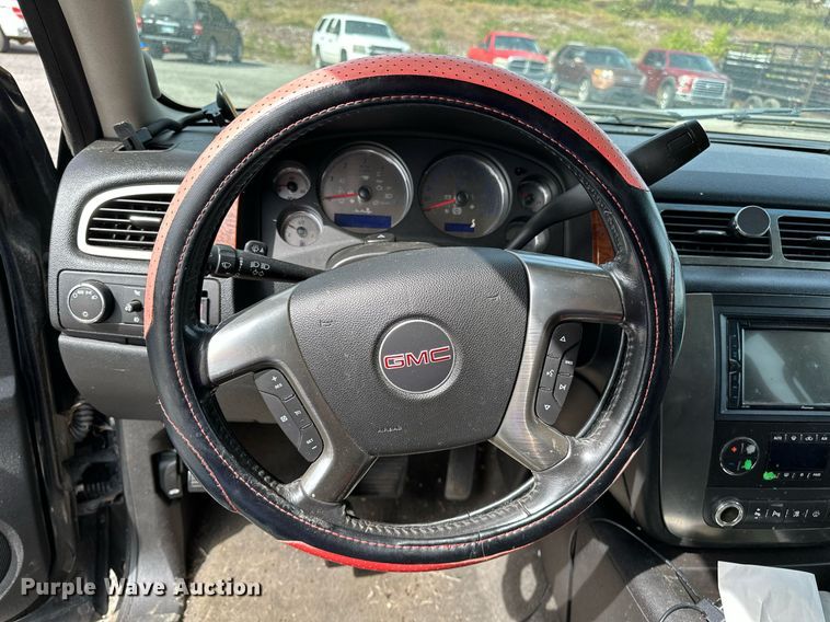 image for item NQ9465 2007 GMC Yukon  SUV