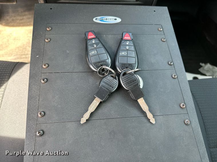 image for item NQ9467 2010 Dodge Charger