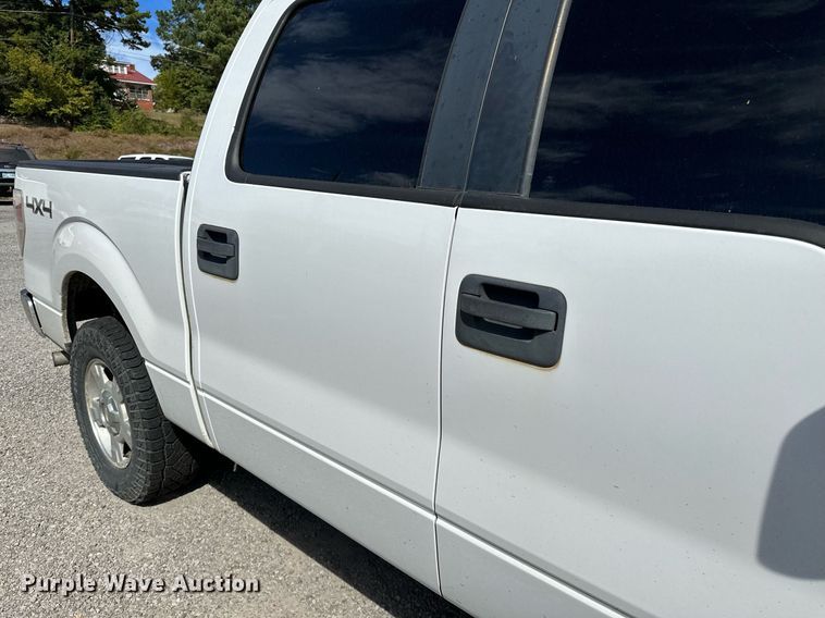 image for item NQ9468 2011 Ford F150  SuperCrew pickup truck