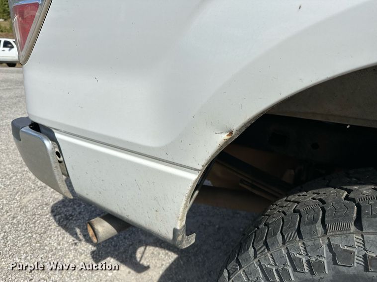 image for item NQ9468 2011 Ford F150  SuperCrew pickup truck