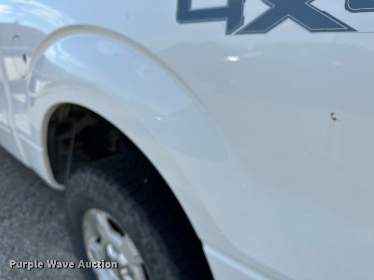 image for item NQ9468 2011 Ford F150  SuperCrew pickup truck