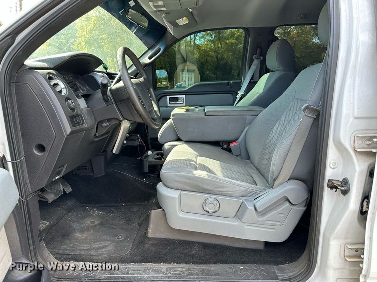 image for item NQ9468 2011 Ford F150  SuperCrew pickup truck