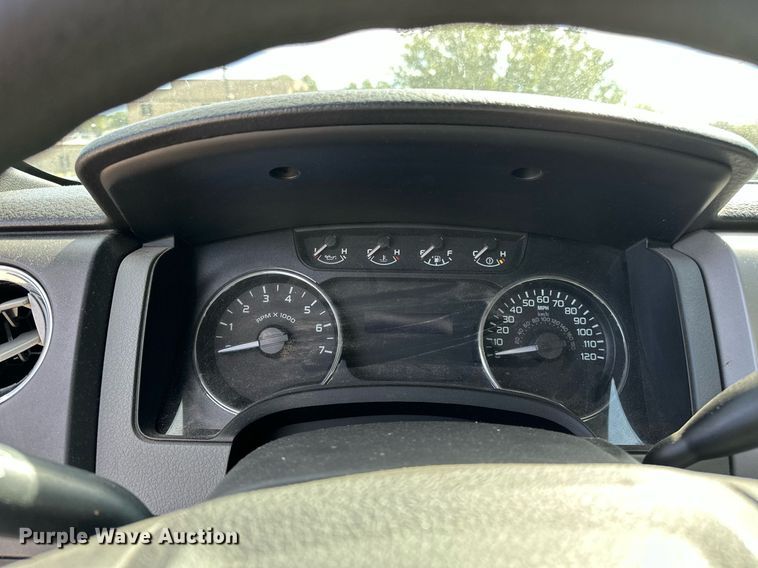 image for item NQ9468 2011 Ford F150  SuperCrew pickup truck