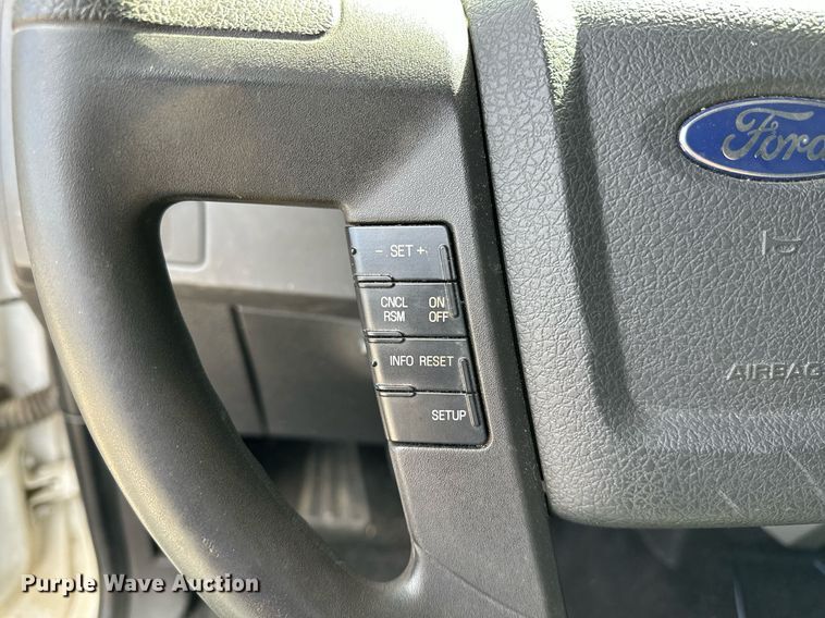 image for item NQ9468 2011 Ford F150  SuperCrew pickup truck