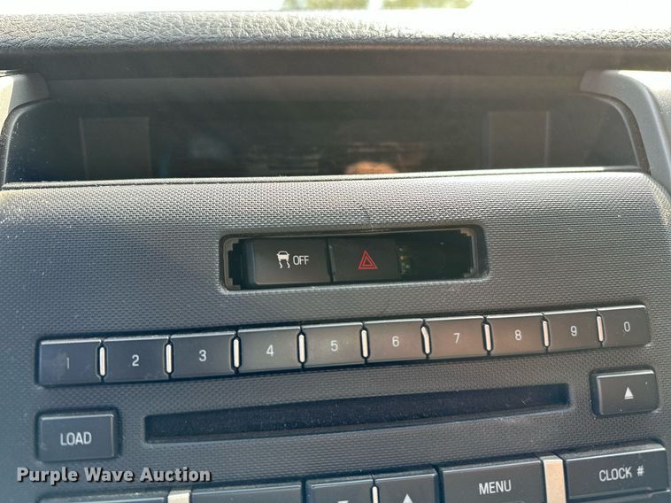 image for item NQ9468 2011 Ford F150  SuperCrew pickup truck