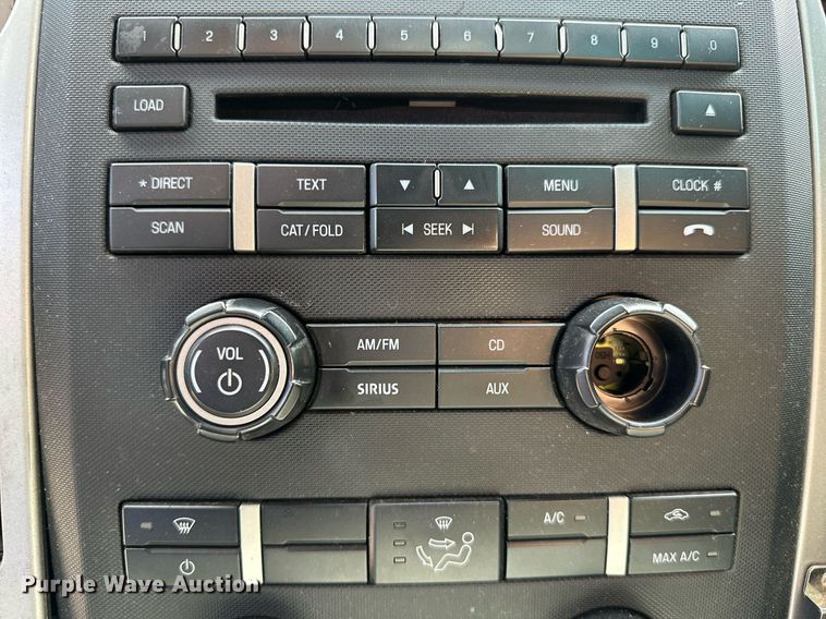 image for item NQ9468 2011 Ford F150  SuperCrew pickup truck