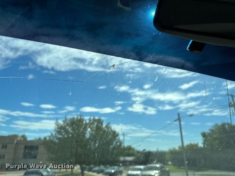 image for item NQ9468 2011 Ford F150  SuperCrew pickup truck