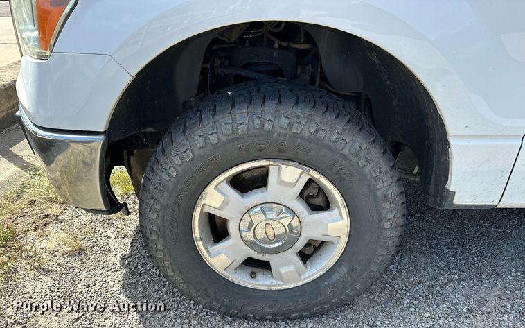 image for item NQ9468 2011 Ford F150  SuperCrew pickup truck