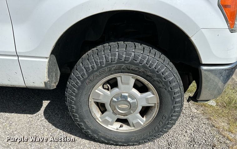 image for item NQ9468 2011 Ford F150  SuperCrew pickup truck