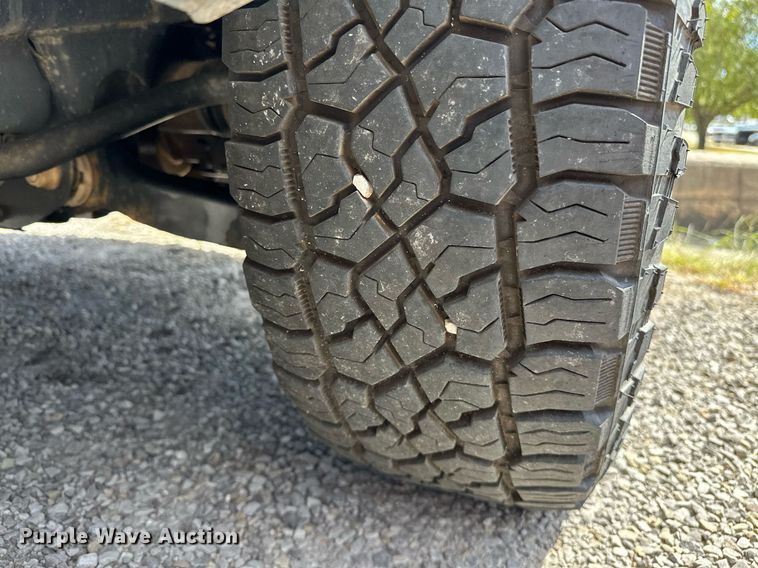 image for item NQ9468 2011 Ford F150  SuperCrew pickup truck