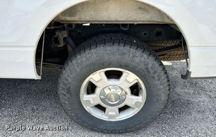 image for item NQ9468 2011 Ford F150  SuperCrew pickup truck