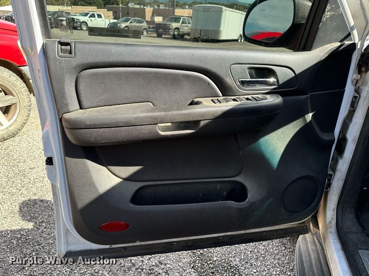 image for item NQ9469 2009 Chevrolet Tahoe Police  SUV