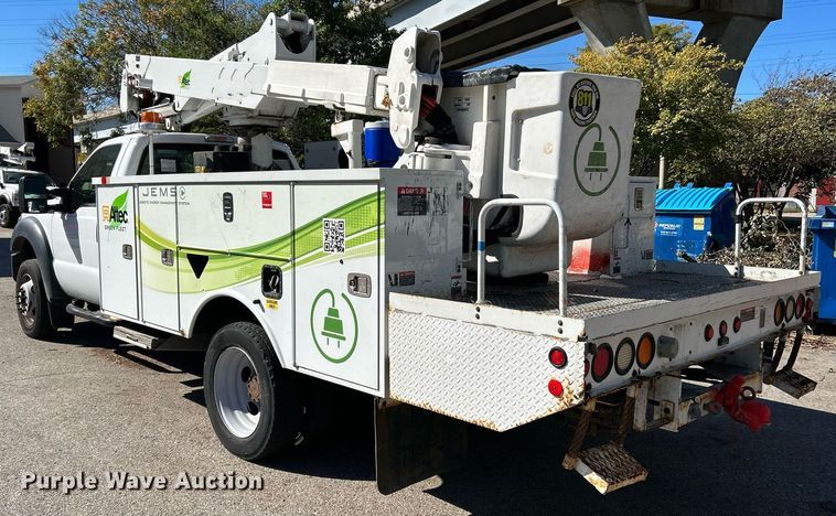 image for item NQ9971 2012 Ford F550 Super Duty XL  bucket truck