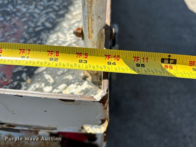 image for item NQ9971 2012 Ford F550 Super Duty XL  bucket truck